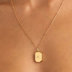 Wholesale High Quality <b>Gold</b> Hold Picture Diamond Pendant Heart Openable Oval Engraved Photo <b>Locket</b> Necklace Jewelry <b>for</b> <b>Women</b> - Product Image 3