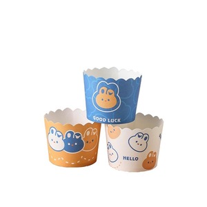 กระดาษรองคัพเค้กลายการ์ตูนน่ารัก ขนาดกลาง กันน้ำ กันน้ำมัน อุปกรณ์อบขนมสำหรับร้านเบเกอรี่ - Product Image 4