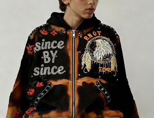 Vestes isolées à capuche pour hommes, style streetwear, personnalisées avec <span class=keywords><strong>strass</strong></span> brodés, effet vieilli, délavées, en tapisserie épaisse, avec fermeture éclair <span class=keywords><strong>et</strong></span> déchirées - Product Image 3
