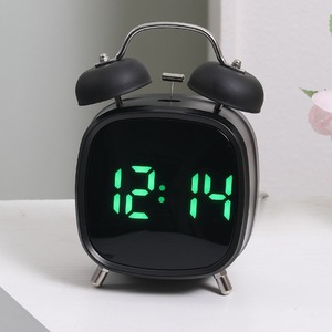 <span class=keywords><strong>Sveglia</strong></span> Multifunzionale in Metallo GH8032, Grande Orologio Digitale LED con Suoneria Extra Forte e Modalità Snooze per Comodino, Scrivania, Casa e Ufficio - Product Image 5