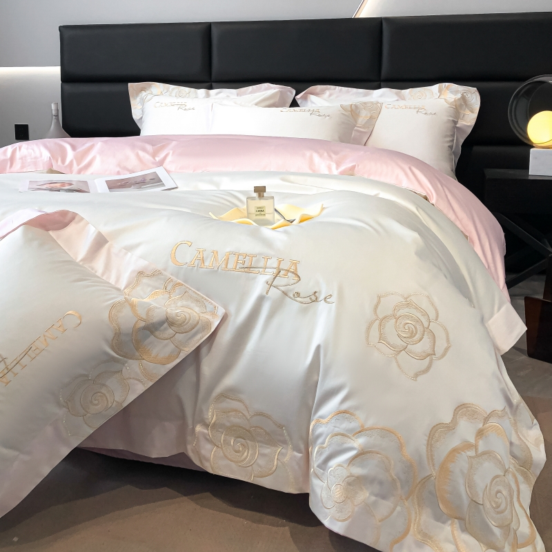 Bright moon and white powder