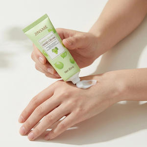 Set de Crema de Manos con Aroma a Frutas, Vitamina C, Manteca de Karité, Crema Hidratante, Nutritiva y Blanqueadora a Base de Hierbas Orgánicas - Product Image 2