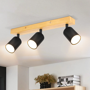 <span class=keywords><strong>Spot</strong></span> de plafond GU10 moderne et minimaliste en métal noir à 3 têtes avec base en bois rotative, montage en surface, disponible en OEM pour salon et maison - Product Image 1