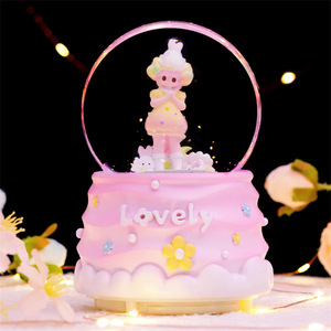 Caja de música con bola de cristal luminosa giratoria de <span class=keywords><strong>Cloud</strong></span> Sister para Instagram, bola de cristal creativa para la mesita de noche del dormitorio que crea ambiente. - Product Image 1