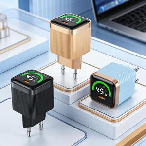 Adaptador de pared multipuerto con cargador inteligente IA de 45W, cargador rápido GAN con pantalla TFT para teléfono, portátil y tableta. - Product Image 3