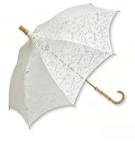 Parapluie pagode artisanal à poignée multicouche en dentelle, avec un design mignon et des panneaux en pongé, idéal pour les événements de mode Lolita et de cosplay