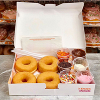 Boîte carton de luxe rose blanc 1 6 12 24 trous, emballage de boulangerie à cookies, boîtes à donuts personnalisées imprimées, vente en gros, 100 pièces