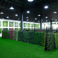 Grosir pernikahan & dekorasi rumah plastik rumput hijau buatan dinding & panel latar belakang hijau dengan desain bunga