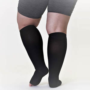 Chaussettes de compression grande taille de bouchon mollet et cheville extra larges, bas de compression anti-varices - Product Image 3
