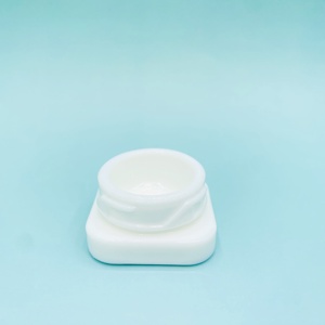 Frascos de Vidrio Blanco Grueso de 5 ml con Tapas de Plástico Blanco a Prueba de Niños, Contenedor de Almacenamiento para Aceite, Cera, Bálsamo Labial, Cosméticos - Product Image 5