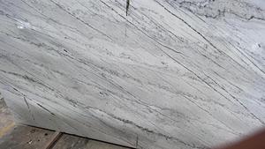 Carreaux de dalle de marbre blanc linéaire de haute qualité Design moderne pour les comptoirs de l'Inde dosserets cheminées finition naturelle polie - Product Image 5