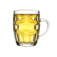 Vente en gros de mugs à bière en verre allemand de forme unique, 250 ml et 500 ml, avec poignée