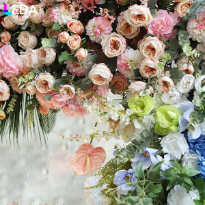 Arco de Rosas Artificiales de Seda Cuadradas Coloridas, Decoración Hecha a Mano para Bodas y Fiestas en Interiores LEDA - Product Image 3