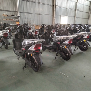 Best Price China Streetbikes Motorcycle Scooter 1000W Motor <b>72V</b> <b>Battery</b> 40-60km/h Max Speed - Product Image 5