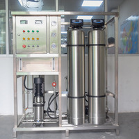 Système de traitement de l'eau par osmose inverse fabriqué en Chine avec pompe PLC et réservoir sous pression en acier inoxydable 500L/heure Usine d'eau minérale pure
