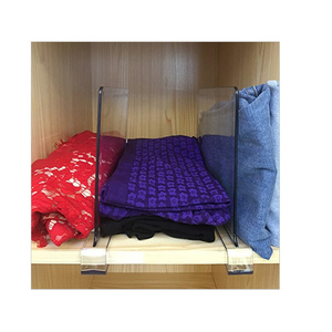 Diviseur d'étagère en acrylique transparent pour étagères en bois et organisateur de vêtements/séparateurs de sacs à main parfaits pour les armoires de cuisine et la chambre à coucher - Product Image 1
