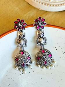 Pendientes Colgantes para Mujer, Material de Latón, Uso Casual, Oficina y Eventos, Hechos a Mano, Étnicos de la India, Venta al por Mayor - Product Image 3