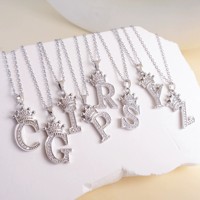 Collier Couronne Alphabet 26 Lettres Bijoux Fantaisie Minimaliste Polyvalent Accessoire Automne Hiver pour Femme Ornement Artisanal
