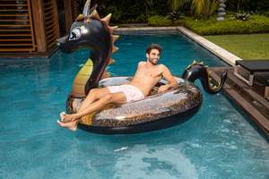 Flotteur de piscine gonflable géant en PVC Dragon noir MAKE WAVES avec paillettes scintillantes pour adultes - Product Image 4