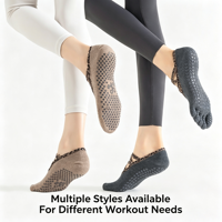 Chaussettes de yoga antidérapantes à cinq doigts pour femmes, motif léopard, avec sangles croisées et grip en silicone intégral, idéales pour le Pilates, la barre, la danse et le fitness