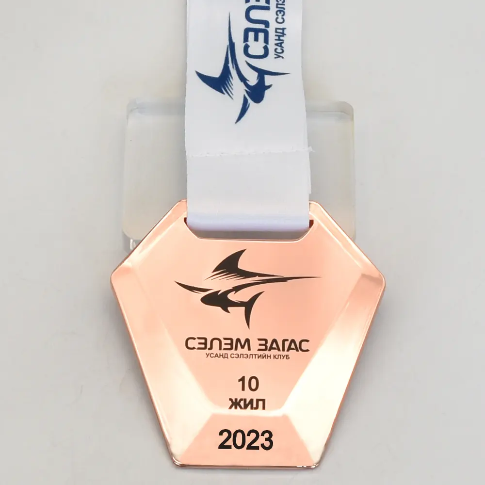 Venta al por mayor logotipo personalizado impresión epoxi pegatina deportes Medalla Premio Medalla de Honor