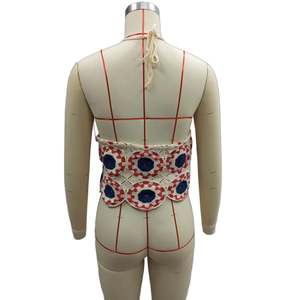 Femmes Vintage <span class=keywords><strong>Crochet</strong></span> <span class=keywords><strong>Gilet</strong></span> 90s Style Floral Coloré <span class=keywords><strong>Granny</strong></span> Carré Tricoté Cami Top pour L'été Court Belle Fleur - Product Image 3