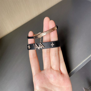 KPOP-Bracelet en alliage de cuir pour enfants errants <span class=keywords><strong>MANIAC</strong></span> World Tour, accessoire de poignet unisexe Han Hyunjin Felix, cadeaux d'anniversaire - Product Image 5