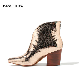 Bottines pour femmes Coco SILIYA, bout pointu, imprimé serpent, fermeture éclair, bottines Chelsea, tendance mode, talon en bois blanc - Product Image 4
