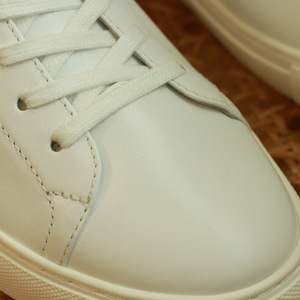 Chaussures formelles d'affaires de luxe Baskets blanches en cuir pour hommes Chaussures de marche - Product Image 2