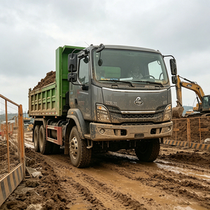 Distributeur recherché pour <span class=keywords><strong>camion</strong></span> <span class=keywords><strong>benne</strong></span> Dongfeng Chenglong 4x4 L3 550 Nm, empattement 3700 mm, <span class=keywords><strong>benne</strong></span> minier - Product Image 1