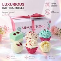Bak Mandi Busa Spa Organik Buatan Tangan Vegan dengan Minyak Esensial, Bunga Mawar Kering, dan Aroma Cupcake Mewah