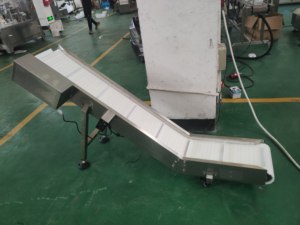 Konveyor Sabuk Modular Miring Baja Tahan Karat 304 110V 220V untuk Mesin Pengemasan VFFS - Product Image 3