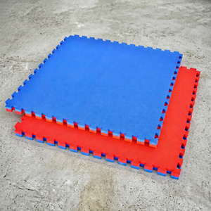 Tapis de puzzle en mousse EVA pour kabaddi, épais, antidérapant, rouge et bleu, équipement d'entraînement pour arts martiaux - Product Image 1