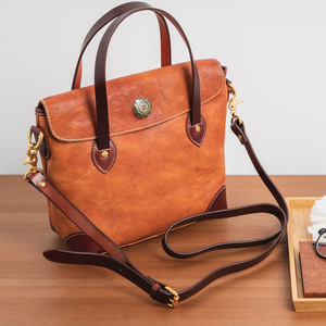 Genuine Leather Women's Tote <b>Bag</b> Vintage Style Magnetic Buckle Top-Grain Cowhide Horizontal Square Shoulder Crossbody <b>Bag</b> - Product Image 1