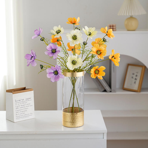 <span class=keywords><strong>Fleurs</strong></span> <span class=keywords><strong>artificielles</strong></span> Cosmos violettes de 64 cm, 4 têtes, toucher réel, fausse branche de fleur de Gesang pour la décoration de la maison, des mariages et des vases - Product Image 2