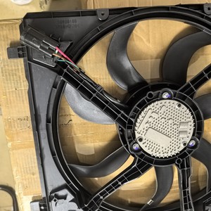 พัดลมหม้อน้ำรถยนต์สำหรับฟอร์ดโฟกัส 2021 LX6Z8C607D อะไหล่ทดแทน - Product Image 3