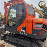 Excavatrice compacte d'occasion Doosan DX75 modèle 2018 de 7,5 tonnes, d'origine coréenne, de haute qualité, bien entretenue, pour travaux routiers