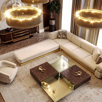 Table basse de luxe « Metamorphosis » avec boîte en verre, scorpions et coléoptères plaqués or, base en marbre et laiton