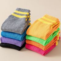 Chaussettes de yoga et de trampoline professionnelles antidérapantes en tricot pour enfants, pour une utilisation intérieure estivale ; personnalisation du logo ODM