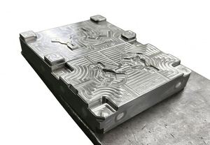 TongSheng Model 12 Plastic Injection Mold for Beverage Bottle <b>Preform</b> Molding PET Material Guangdong - Product Image 4