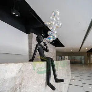 Venta al por mayor moderna interior hogar Hotel decoración arte escultura burbuja hombre figura de acción gran escultura de resina