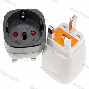 Adaptateur de voyage universel Europe vers Royaume-Uni, États-Unis, Italie, convertisseur de prise Schuko type F (prises européennes) vers type G B 10A, convertisseur de courant <span class=keywords><strong>portable</strong></span> - Product Image 3