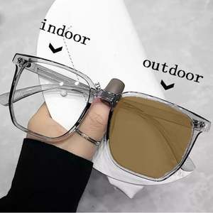 Gafas de Computadora con Lentes Intercambiables Gris Marrón, Montura Grande Cuadrada, Fotocromáticas, Anti Luz Azul, para Hombre y Mujer, 2025 - Product Image 3