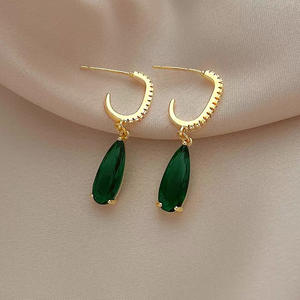 Ara Gnoun Pendientes de piedra verde con forma de gota de agua chapados en oro, joyería clásica para fiesta para mujer - Product Image 5