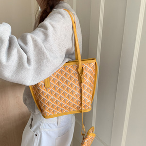 Nouveau Sac à Bandoulière/Sac Croisé Élégant en Cuir PU Souple pour Femme 2025, avec <span class=keywords><strong>Pochette</strong></span> Amovible et Motif Imprimé en Toile - Product Image 4