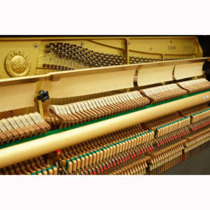 เปียโนอะคูสติกยามาฮ่าสีดำ รุ่นใหม่และมือสอง ผลิตในญี่ปุ่น มีขาย - Product Image 4