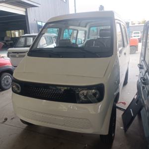 Venta al por Mayor de la Marca XB, Venta Directa de Fábrica de una Minivan Eléctrica Nueva de 4 Ruedas con Carga Rápida y Capacidad para 5 Pasajeros - Product Image 2