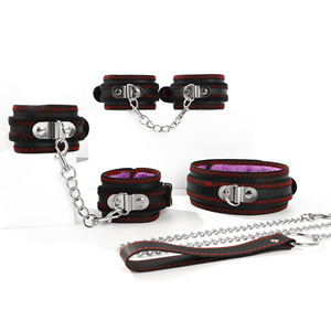 Set de 7 piezas de accesorios SM de peluche con borde morado para adultos, para parejas: collar, <span class=keywords><strong>esposas</strong></span>, látigo, mordaza, vendaje para ojos y cuerda. - Product Image 4