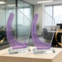 Trophée en cristal vierge en gros, trophée en cristal gravé sur mesure pour souvenirs et cadeaux de récompense