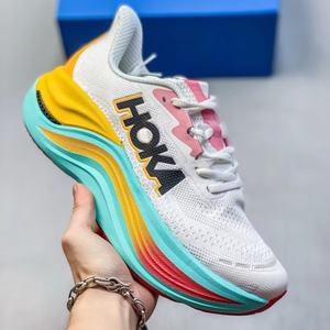 Zapatos Deportivos de Diseñador de Lujo al por Mayor, Cómodos, Ligeros, Transpirables, con Forro de Malla, Zapatillas Deportivas para Hombre, Hokas Personalizadas, Zapatos para Correr en la Nube - Product Image 2